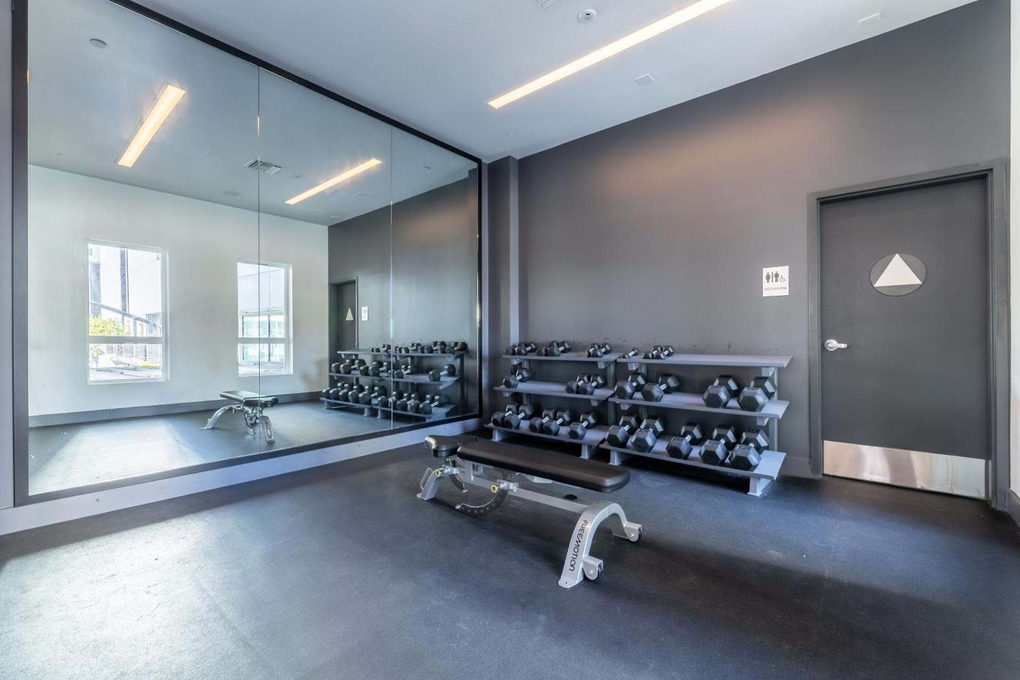 Appartement Luxury Hollywood - Pool/gym/parking *
